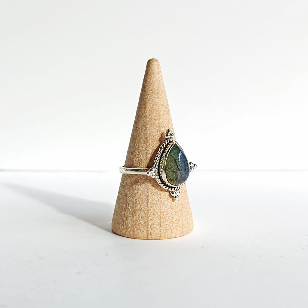 Anillo Delhi Ajustable de Labradorita y Plata de Ley 925