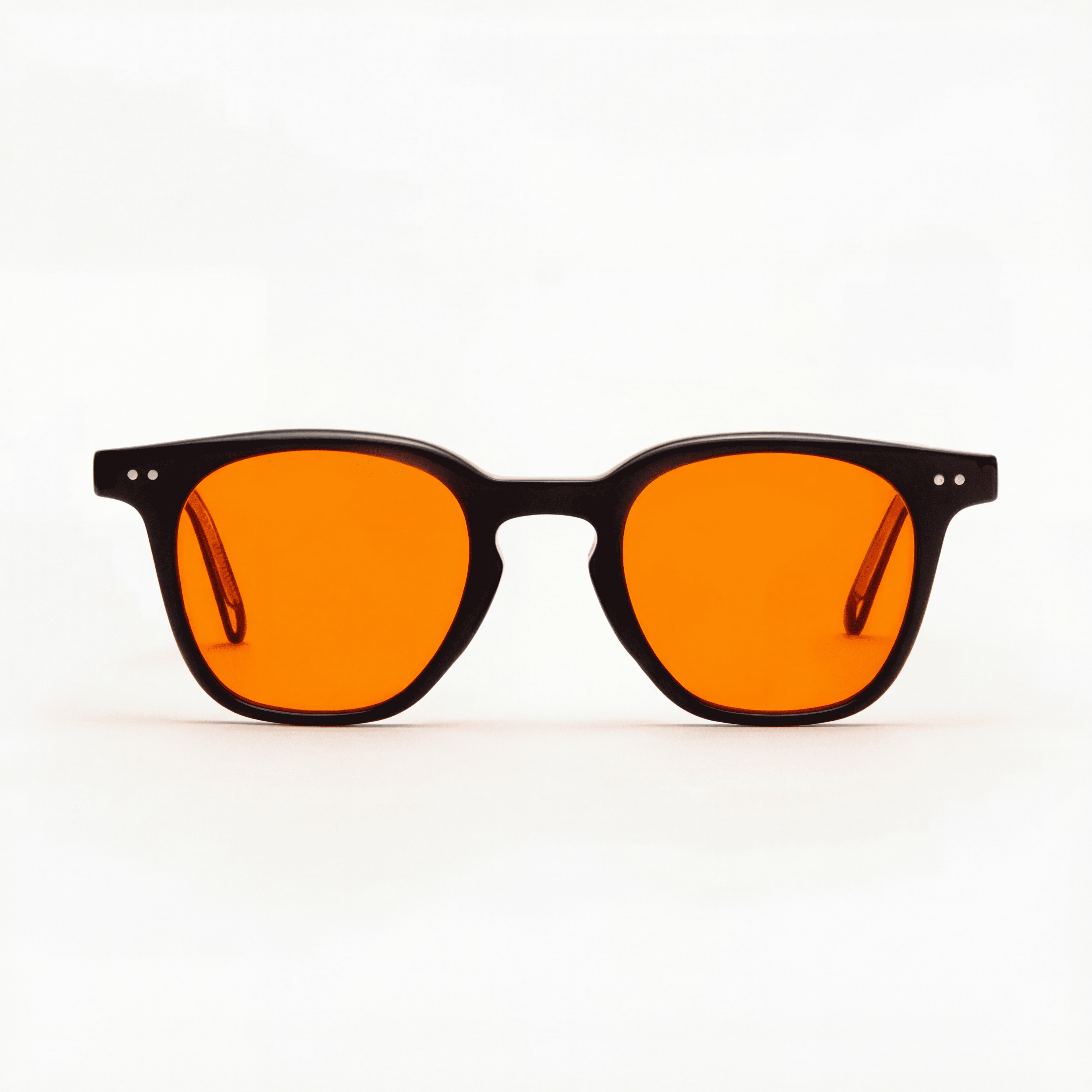 Newton – Focus Glasses · Daytime Protection