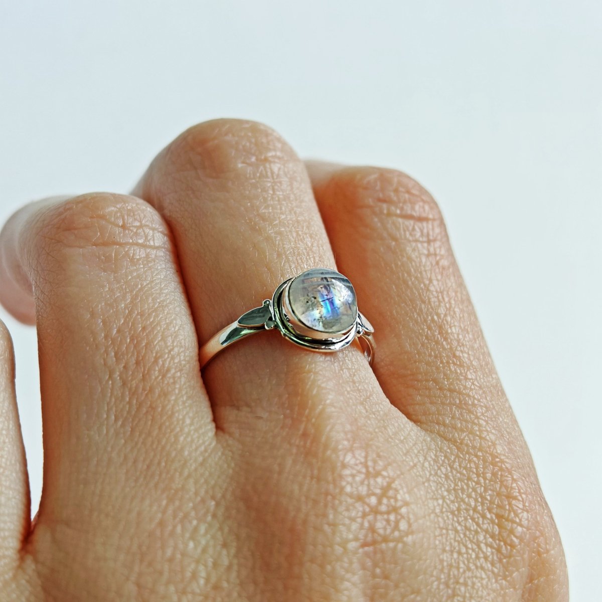 Anillo 'Kira' de Piedra de Luna - Plata de Ley