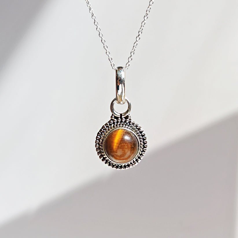 Colgante 'Shanti' Ojo de Tigre y Plata de Ley 925