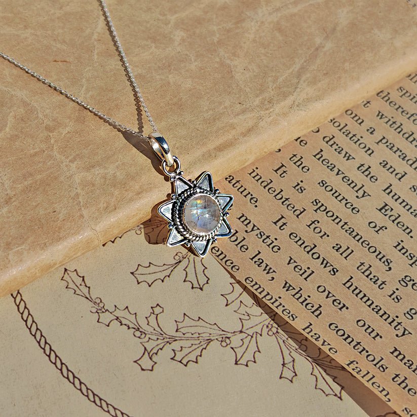 Colgante 'Astraea' Piedra de Luna y Plata de Ley 925