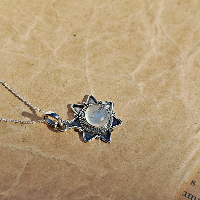Colgante 'Astraea' Piedra de Luna y Plata de Ley 925