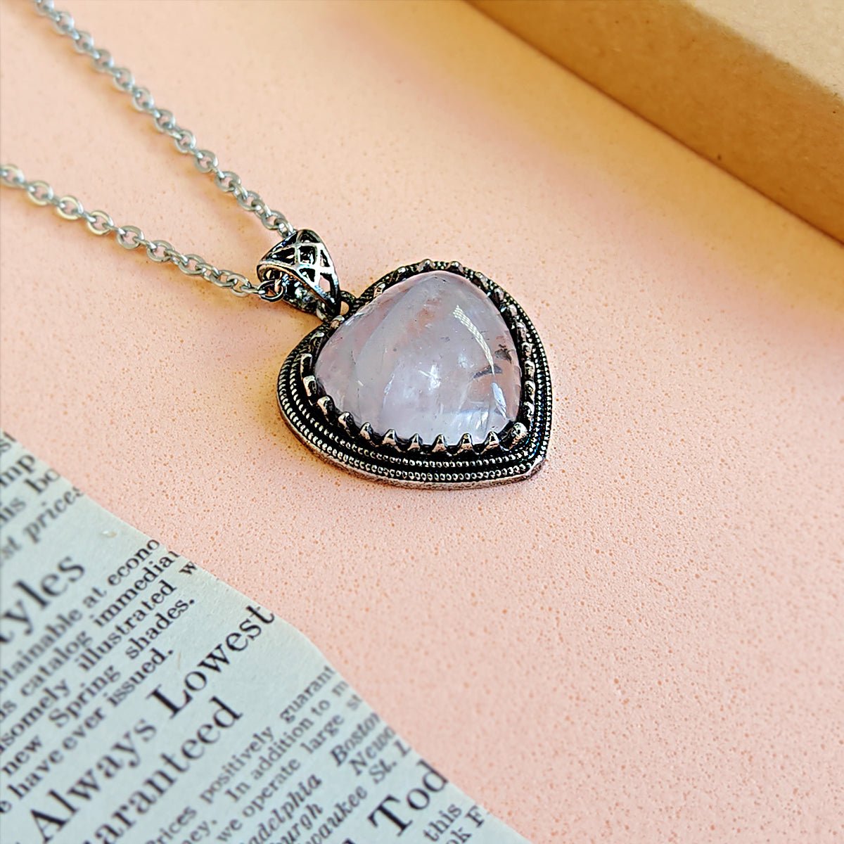 Colgante Corazón Vintage de Cuarzo Rosa