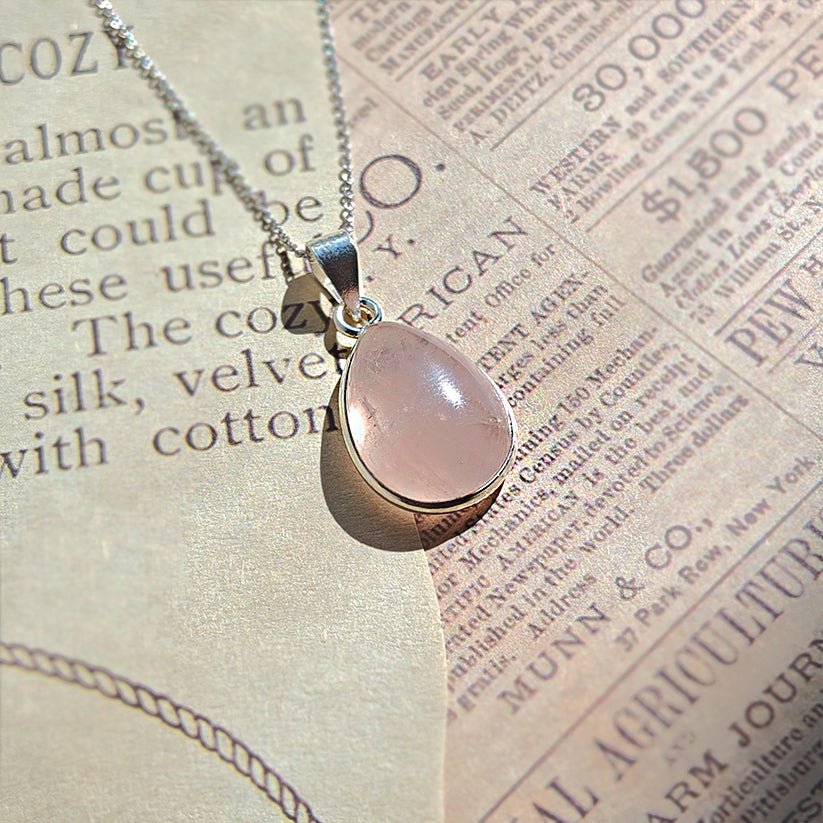 Colgante 'Danu' Cuarzo Rosa y Plata de Ley 925