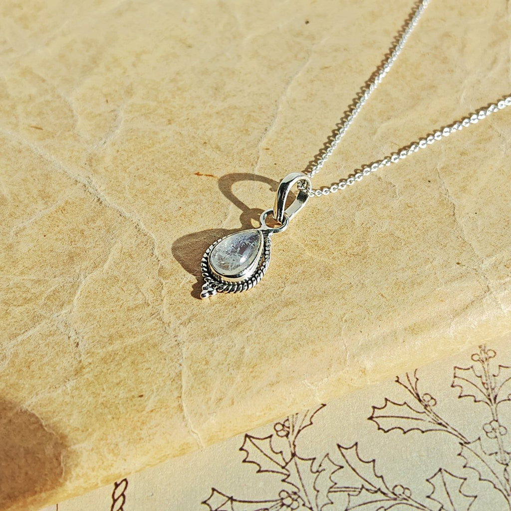 Colgante 'Dewi' Piedra de Luna y Plata de Ley 925