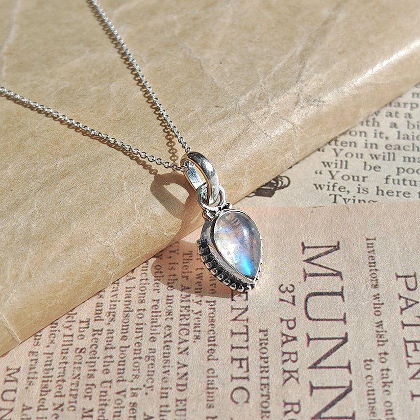 Colgante 'Ishtar' Piedra de Luna y Plata de Ley 925