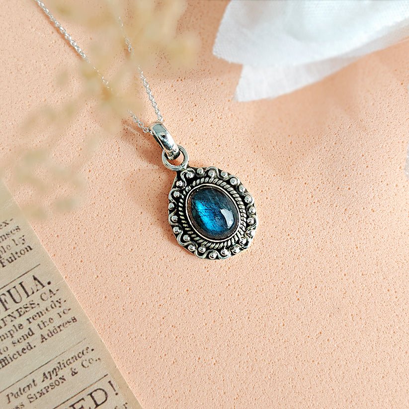 Colgante 'Manat' de Labradorita y Plata de Ley 925