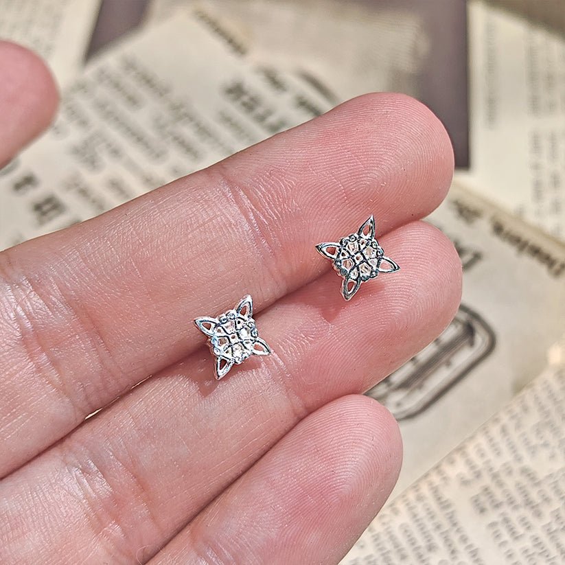 Pendientes 'Anudare' Nudo de Bruja en Plata de Ley 925