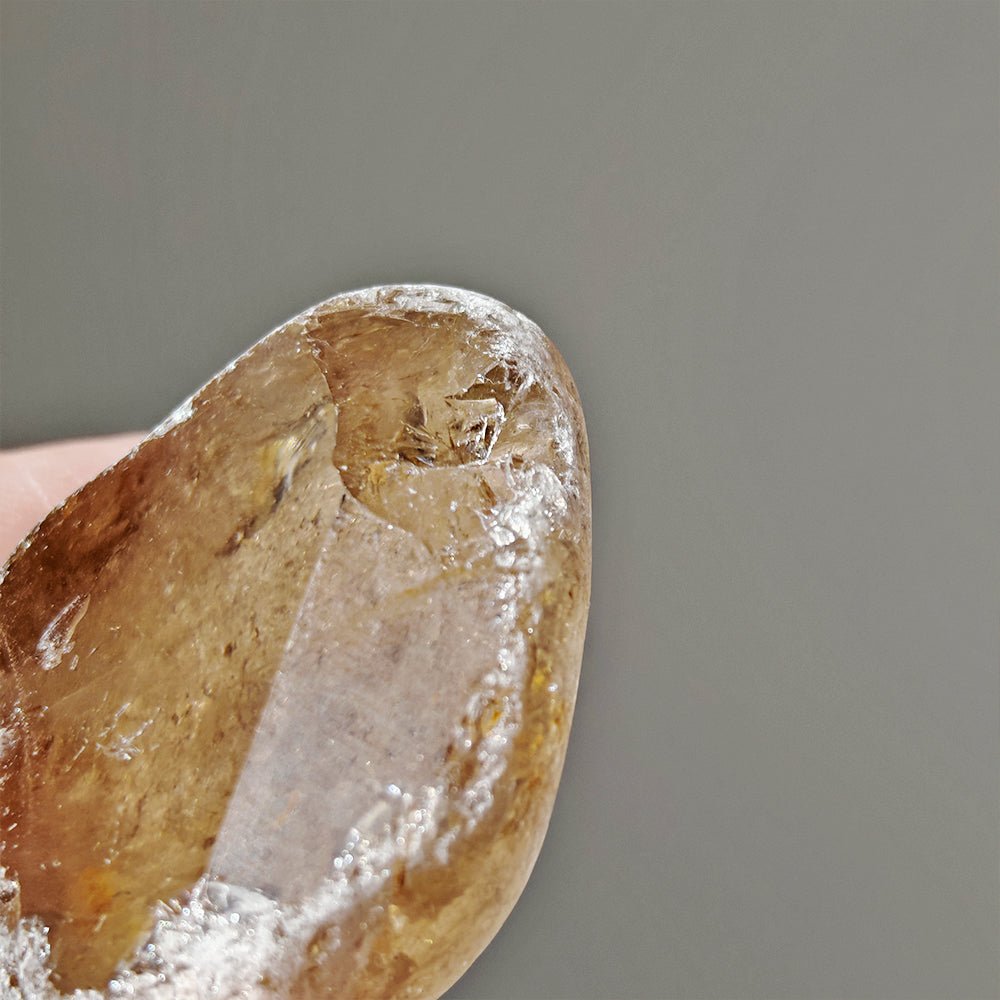 Piedra Vidente de Cuarzo Ahumado 03 - Edición Imperfecta