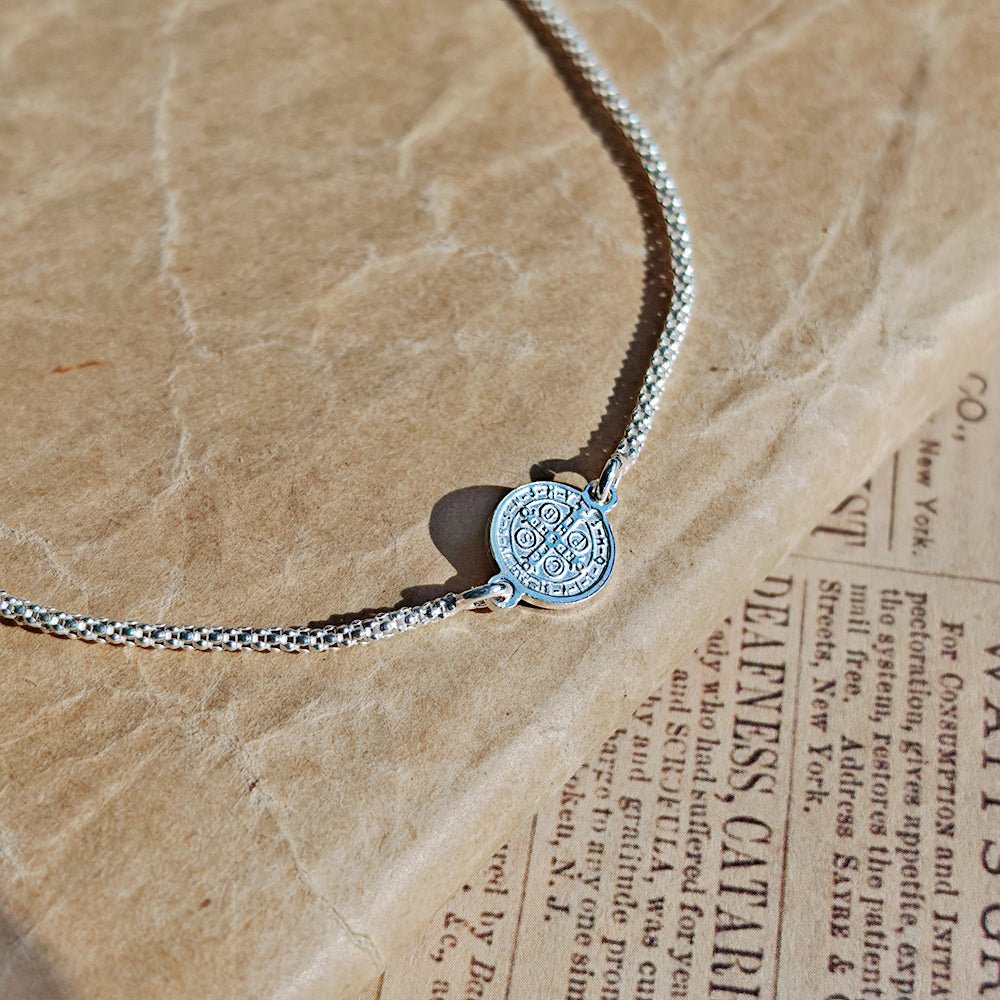Pulsera Protectora S925: Medalla de San Benito