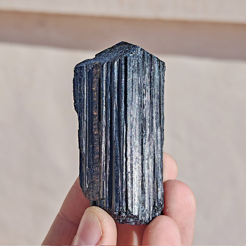 Punta de Turmalina Negra Semipulida